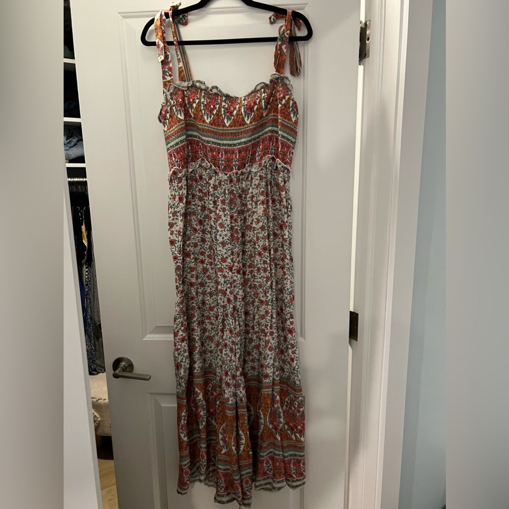 LULU’S FLOWY PATTERN JUMPSUIT
